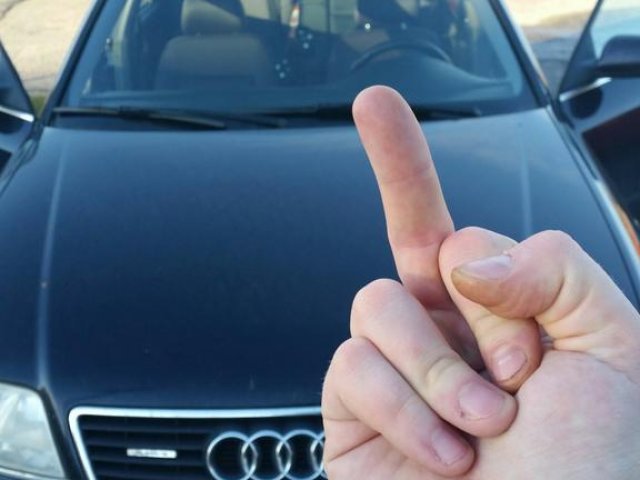 Äcklig AUDI A6 2,4 QUATTRO